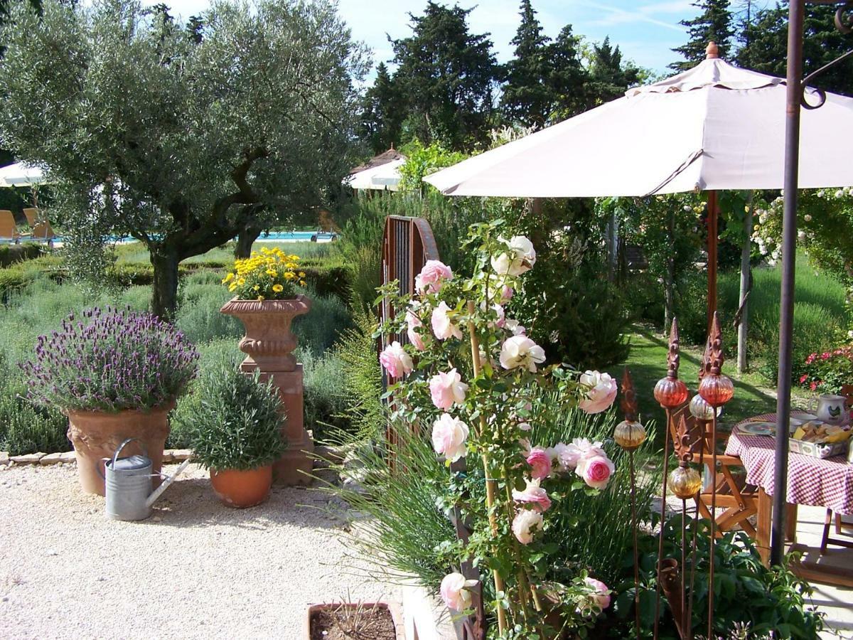 La Capucine Bed & Breakfast Lagnes ภายนอก รูปภาพ