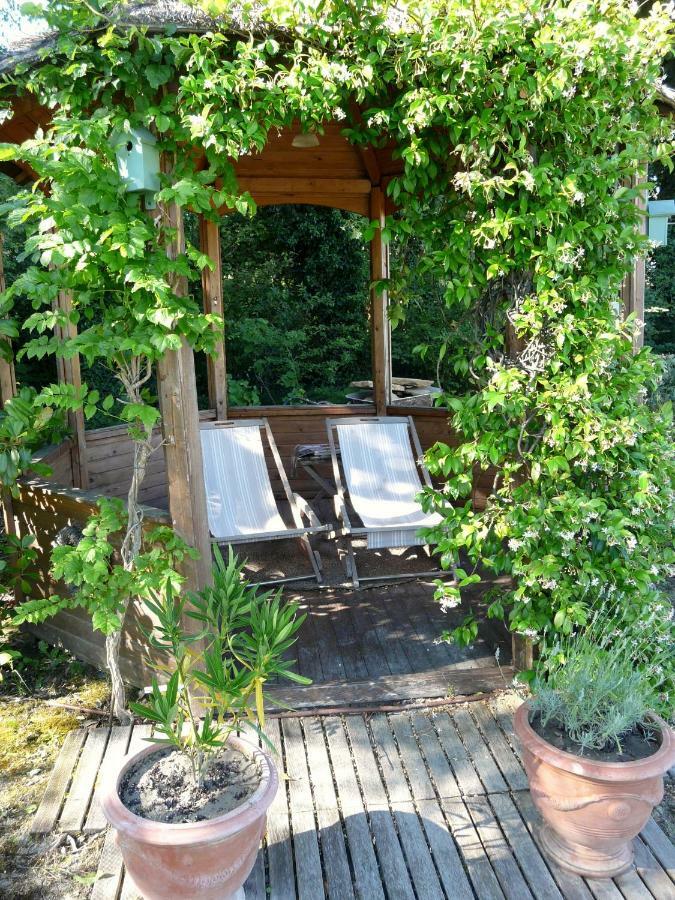 La Capucine Bed & Breakfast Lagnes ภายนอก รูปภาพ